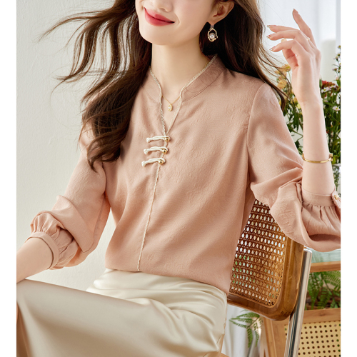 Actual shot of 2024 autumn new national style disc button jacquard shirt for women with versatile design and temperament top