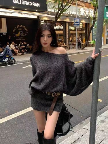 Korean Version New Elegant High-End Design Fitted Waist Reveal Shoulder Batwing Sleeve Knit Dress for Women Solid Color