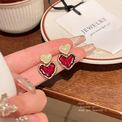 S925 silver needle light luxury niche high-end burgundy love earrings Hong Kong style retro versatile temperament peach heart earrings