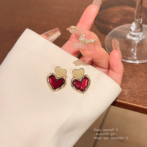 S925 silver needle light luxury niche high-end burgundy love earrings Hong Kong style retro versatile temperament peach heart earrings