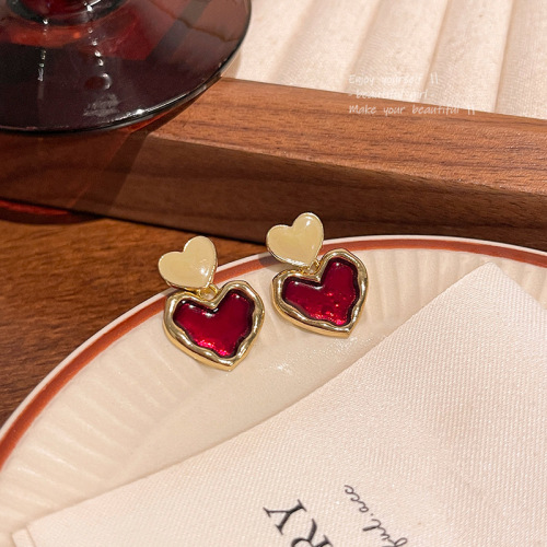 S925 silver needle light luxury niche high-end burgundy love earrings Hong Kong style retro versatile temperament peach heart earrings