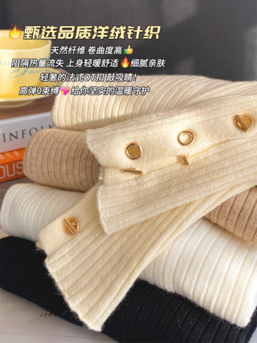 Half turtleneck bottoming shirt for women in spring and autumn, new style, stylish white inner layer, early autumn sweater design, niche knitted top