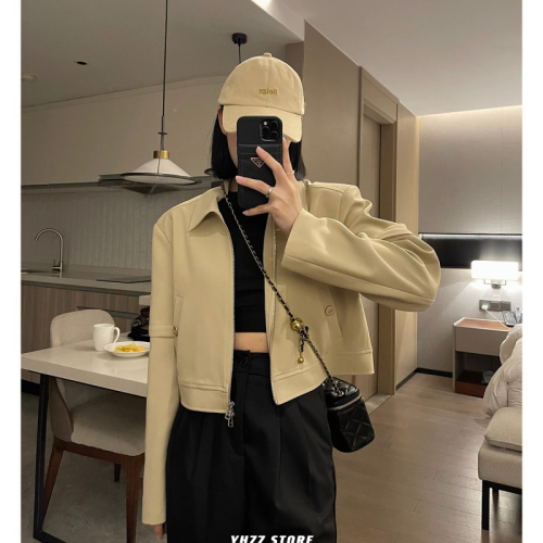 2024 spring and autumn khaki short baseball uniform women's design casual sports jacket ins short American jacket