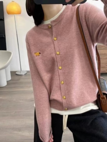 New Spring and Autumn Knitted Cardigan Women's Round Neck Loose Casual Versatile Embroidery Korean Style Small Fragrance Style