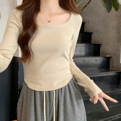 Actual shot of the basic, versatile, pure desire low-neck, right-shoulder, long-sleeved T-shirt for women in early autumn, slim-fitting inner top for hot girls