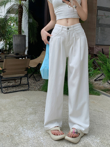 Real shot of pleated design retro solid color wide leg jeans