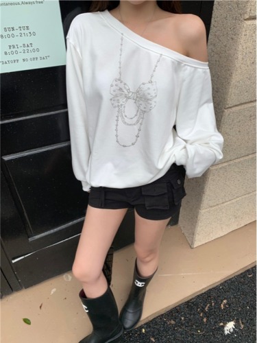 Actual shot of shoulder-skimming slim bow-knot loose printed long-sleeved sweatshirt for women