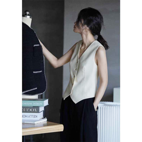 French Retro V-neck Suit Vest White Vest Women's Summer Design Niche Outerwear Short Sleeveless Top