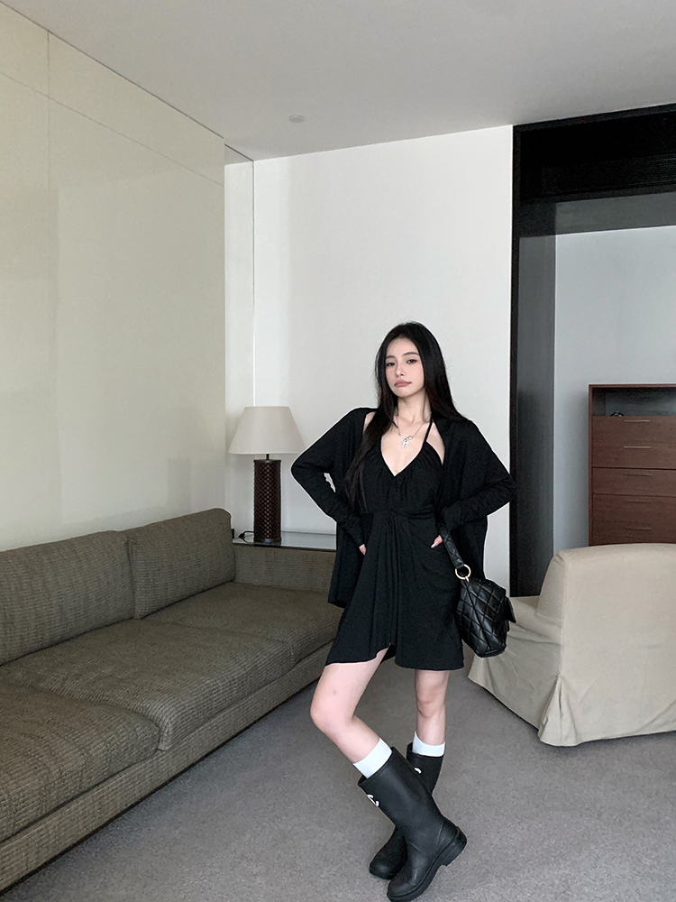 Actual shot of Lazy Venus niche icy jacket backless halterneck sleeveless V-neck suspender skirt for women in summer