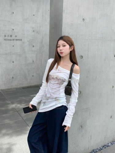 Real shot of retro bra printed thin round neck slim pure desire sun protection long-sleeved top for women