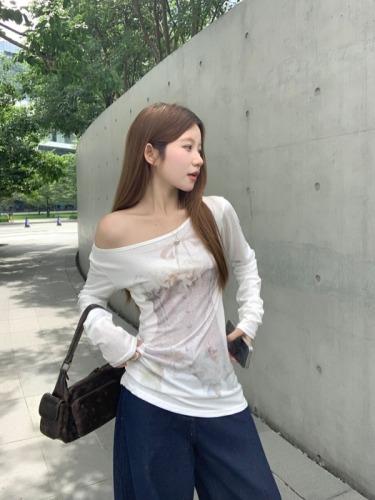 Real shot of retro bra printed thin round neck slim pure desire sun protection long-sleeved top for women