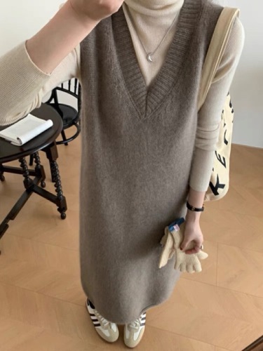 Korean style v-neck sweater dress for women in autumn and winter plus size lazy style long style pullover vest knitted vest dress