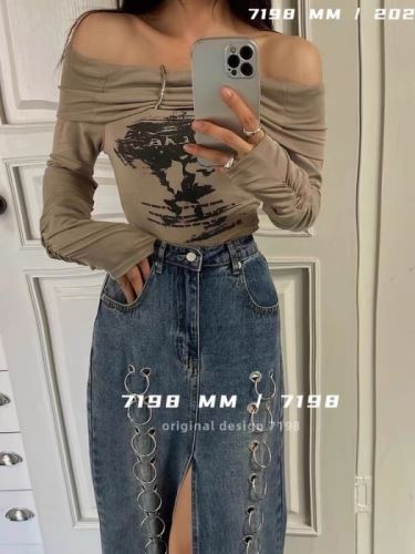 7198MM Autumn new temperament one-shoulder design letter print long-sleeved T-shirt women's slim slim top