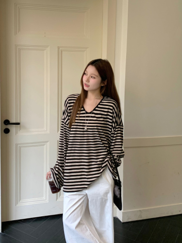 Real shot striped sun protection blouse long-sleeved T-shirt lazy style V-neck loose air-conditioning shirt casual slim top