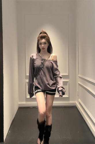 Zhao Lusi star's same style dark gray round neck long-sleeved sweatshirt for women spring and autumn 2024 new loose off-shoulder top