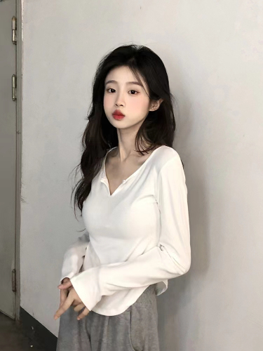 40-count pure cotton thread hot girl V-neck long-sleeved T-shirt women's autumn new white slimming inner layering top