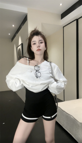 Zhao Lusi star's same style dark gray round neck long-sleeved sweatshirt for women spring and autumn 2024 new loose off-shoulder top