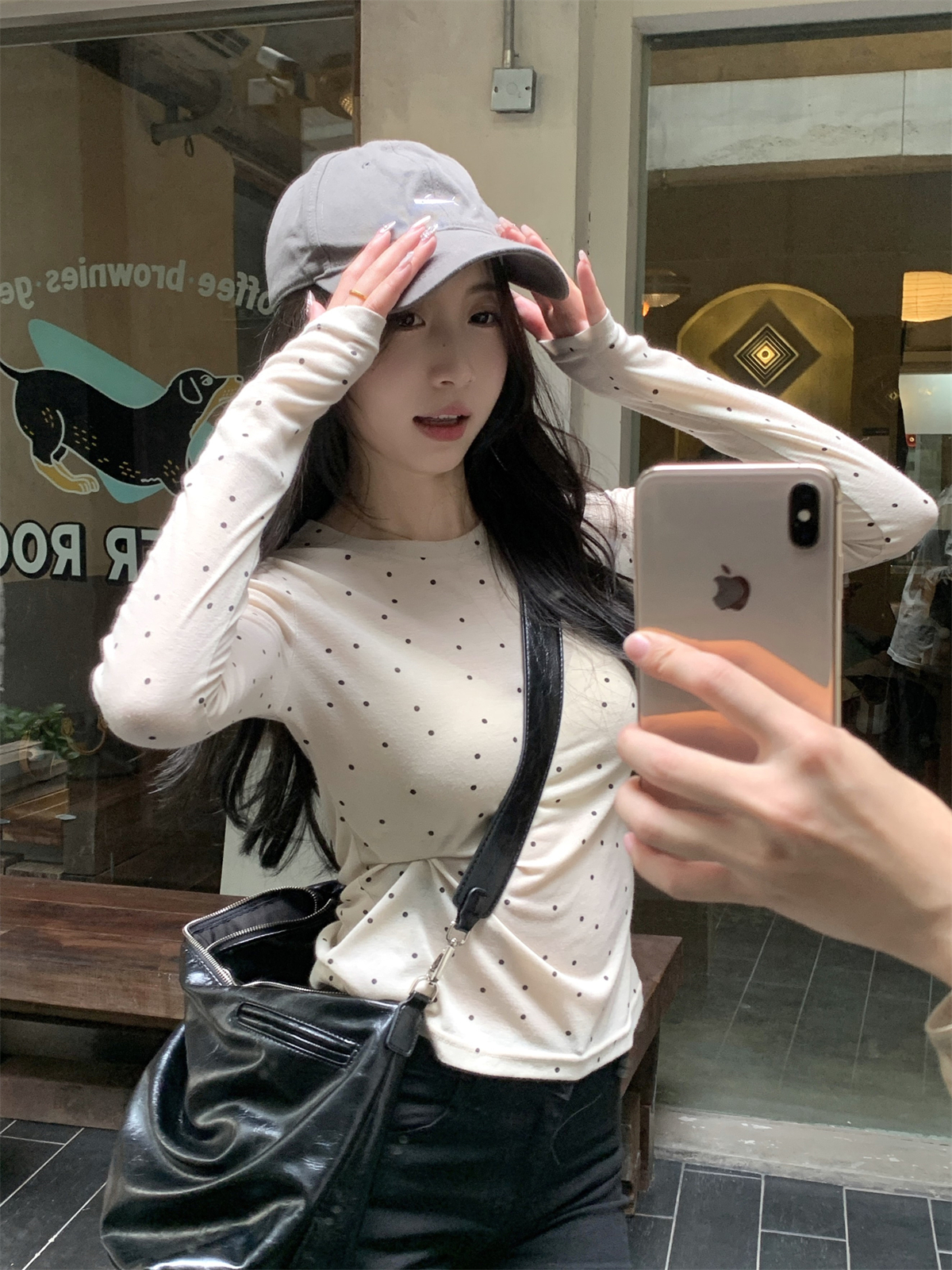 Real shot of early autumn new Korean style slim round neck, age-reducing polka dot design, comfortable Tencel long-sleeved T-shirt top