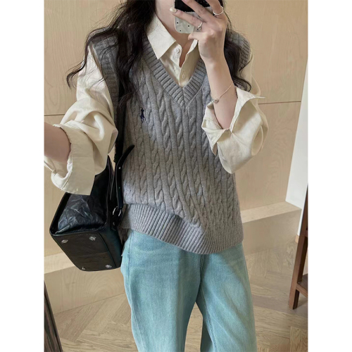 2024 Autumn and Winter New Embroidered Stacked Knitted Vest Top Women's Waistcoat V-Neck Twist Sweater Vest