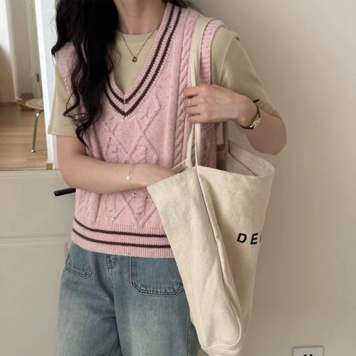 Early autumn 2024 new style layered loose vest college style contrasting color V-neck striped knitted vest for women