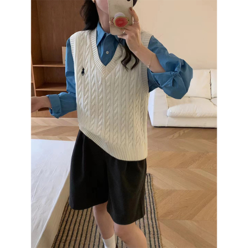 2024 Autumn and Winter New Embroidered Stacked Knitted Vest Top Women's Waistcoat V-Neck Twist Sweater Vest