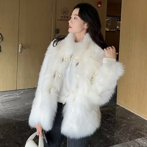 Pearl button fur coat, fur coat, thickened autumn and winter new style, imitation fox fur, young lady style