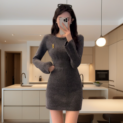 Pure Desire Round Neck Bell Sleeve Knitted Dress Autumn and Winter New Slim Fit Versatile Bottoming Hip Skirt