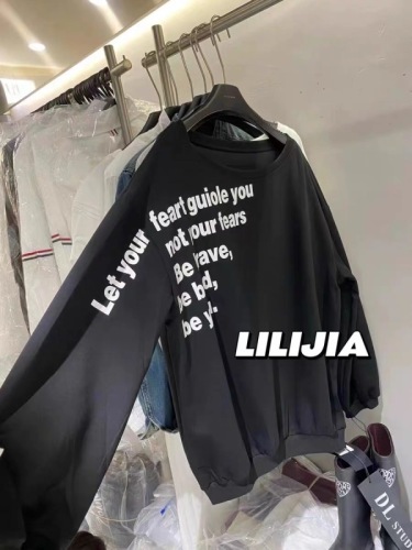 2024 new autumn style lazy style loose shoulder letter print sweatshirt women's thin design off-shoulder long-sleeved top