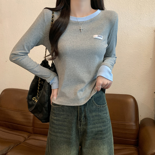 Real shot of round neck contrasting edge bottoming shirt, long-sleeved T-shirt for women, autumn slim fit, sweet temperament and fashionable top