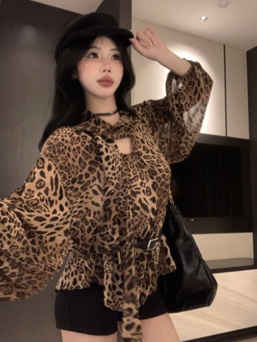 Real shot~Beauty's loose leopard print lace-up loose hot girl's drapey long-sleeved shirt top