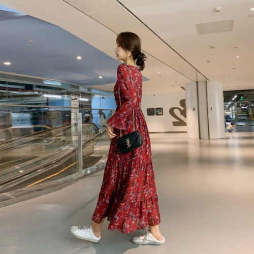 Spring, Autumn and Winter Fashionable Overknee Long Sleeve Waist Cincher Slimming Dress with V-Neck Floral Print 