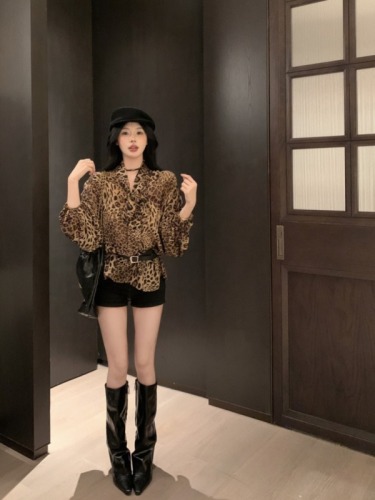 Real shot~Beauty's loose leopard print lace-up loose hot girl's drapey long-sleeved shirt top