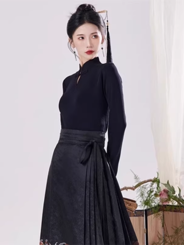 Black new Chinese style plate button long-sleeved T-shirt for women in autumn and winter slimming bottoming shirt Chinese style top with horse skirt