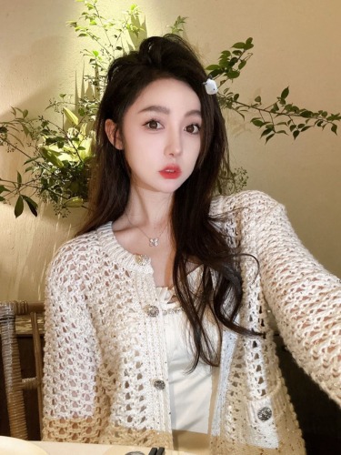 Candy candy2024 new fashion Korean version women's all-match tops knitted blouse internet celebrity same style suit hollow