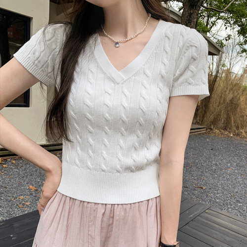 Real shot of Turaf College twist twist thin short-sleeved sweater for women summer new style right shoulder V-neck short top