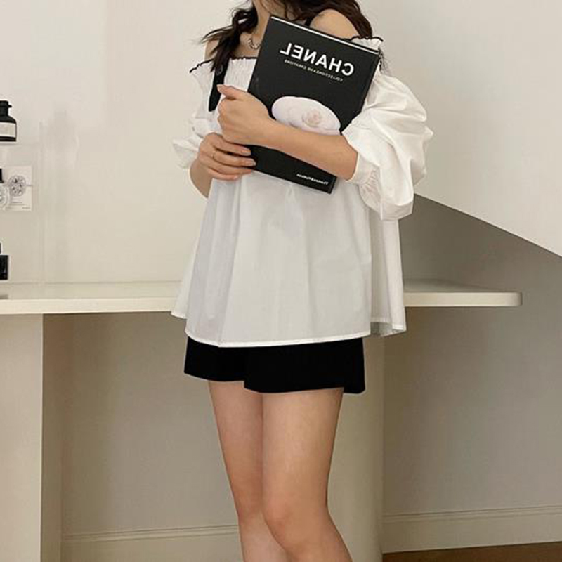 Suspender shirt women's one-line collar off-shoulder French loose design niche splicing shoulder strap top 8837