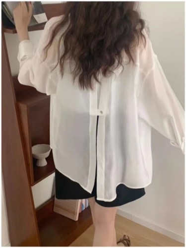 Back slit chiffon sun protection cardigan women's summer new style with skirt and small shawl jacket loose thin blouse