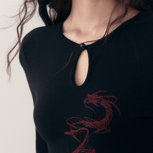 2024 Slim and Slim Chinese Style Casual Long Sleeve Dragon Pattern Embroidery New Chinese Style T-shirt Bead Button Bottoming Top Super Slim