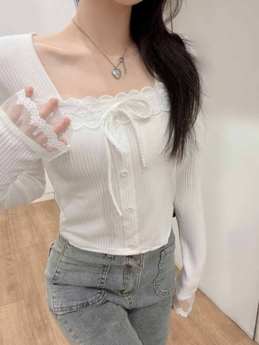 Lace splicing autumn and winter new long-sleeved T-shirt women's white slim fit top