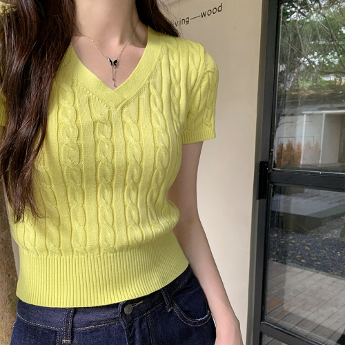 Real shot of Turaf College twist twist thin short-sleeved sweater for women summer new style right shoulder V-neck short top