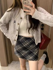 Gray New Korean Thick Twist Embroidered Knitted Cardigan Women's 2024 Autumn and Winter College Style Short Jacket Top