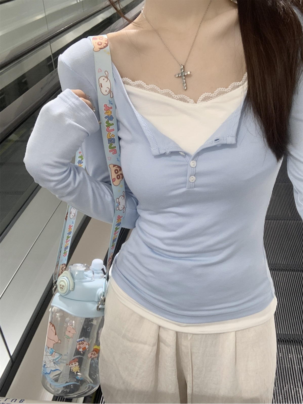 Actual shot of early autumn new Korean version of contrasting color lace buttons fake two-piece Pure Desire long-sleeved T-shirt with inner top for women