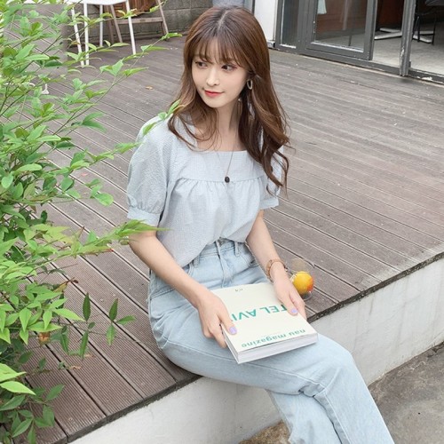Square collar short-sleeved shirt for women summer new Japanese sweet age-reducing fresh and versatile small plaid clavicle scheming top