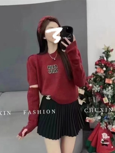 New Year's French style short foreign style diamond letter sleeve sweater women's autumn and winter waist pullover sweater popular top