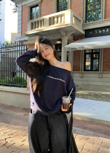 Actual shot ~ lazy collision hot girl slanted shoulder long-sleeved casual versatile sweatshirt long-sleeved top autumn