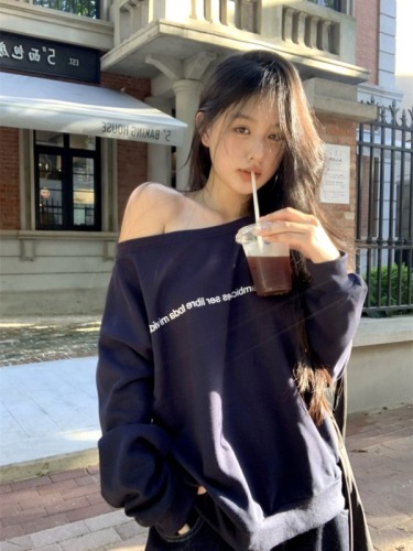 Actual shot ~ lazy collision hot girl slanted shoulder long-sleeved casual versatile sweatshirt long-sleeved top autumn