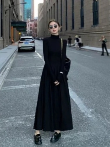 Elegant Hepburn Style Women's Dress 2024 Spring and Autumn New Arrival Korean Version Slimming Knee-Length Innerwear Long Dress