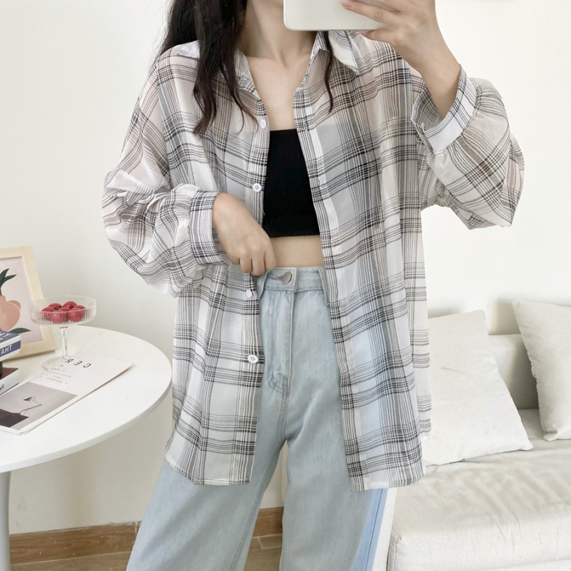 New Korean style shirt, loose and versatile, stylish, age-reducing plaid long-sleeved sun protection shirt for women