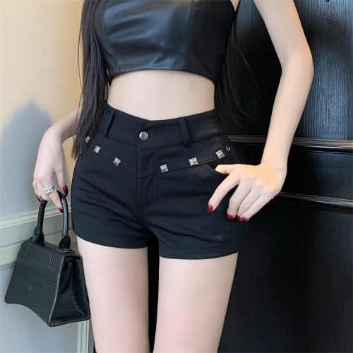 Actual shoot! 2024 New Sweet, Cool, and Spicy White Elastic High-Waisted Booty-Brief Chain-Detailed Shorts