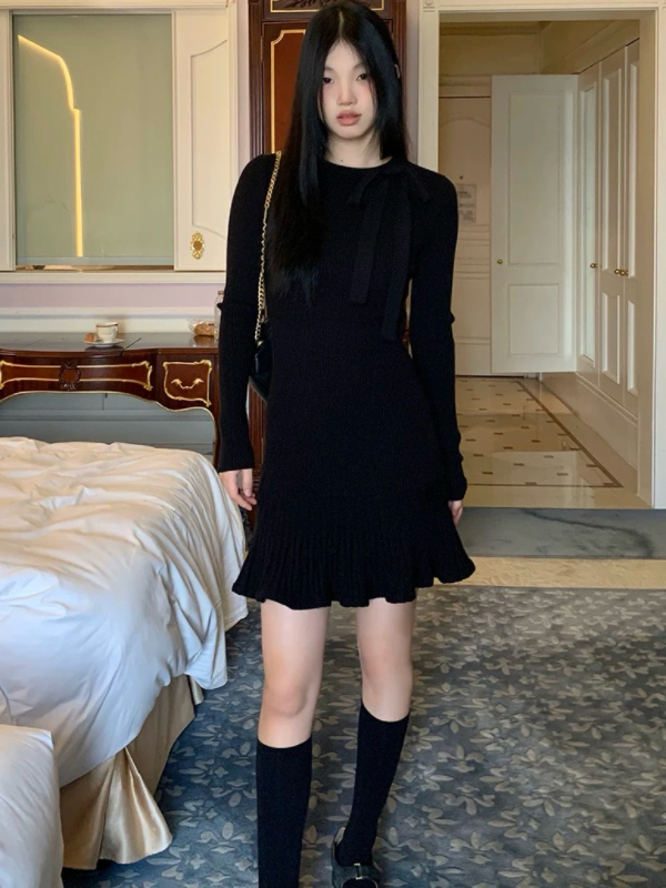 Red Star Boutique Stunning Women's Autumn/Winter 2024 New Arrival Knit Black Elegant Innerwear Design Dress